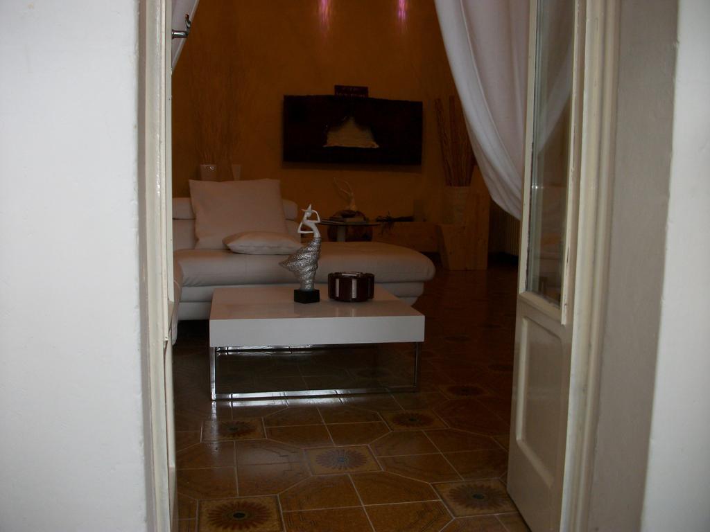 La Loggia Di Federico Hotel Navelli Room photo